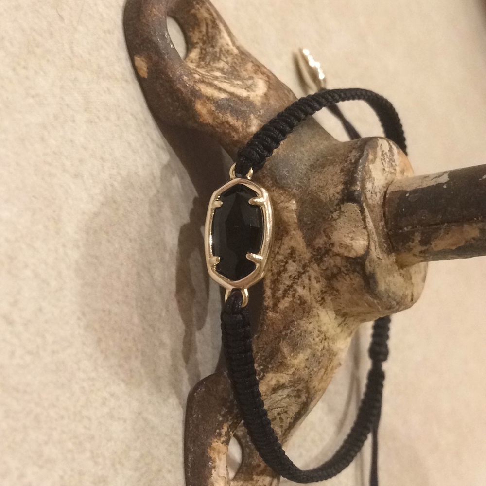 Black Kendra Scott Grayson friendship bracelet.